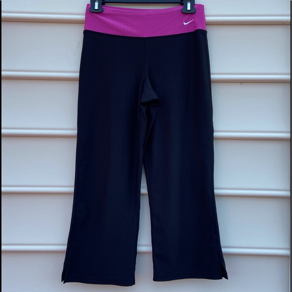 Nike yoga pants size XS ( 0-2). - Picture 7 of 16